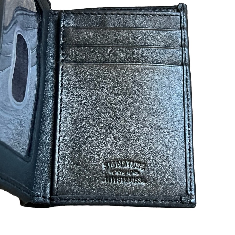 Signature Levi’s Black‎ Leather Bi-Fold Wallet - Picture 3 of 5